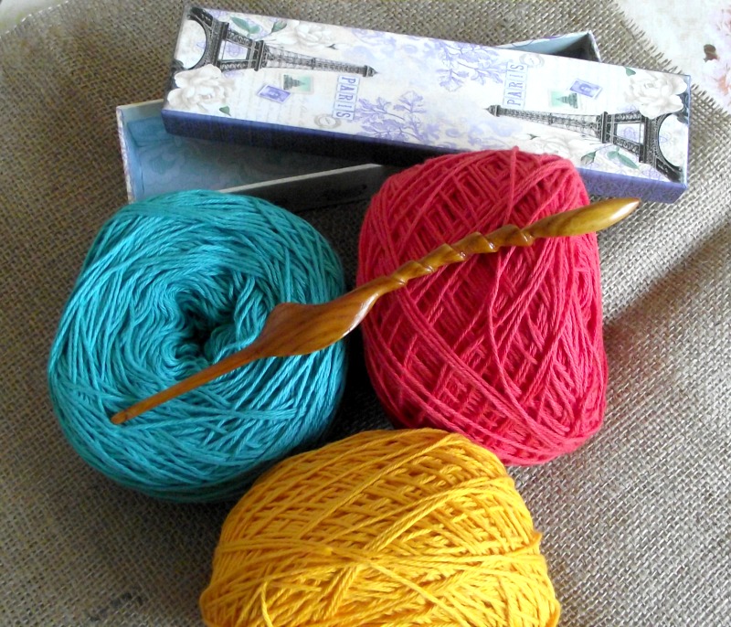 Ergonomic Crochet Hook Wood Crochet Hook Size E/4 3.5mm - LiliaCraftParty